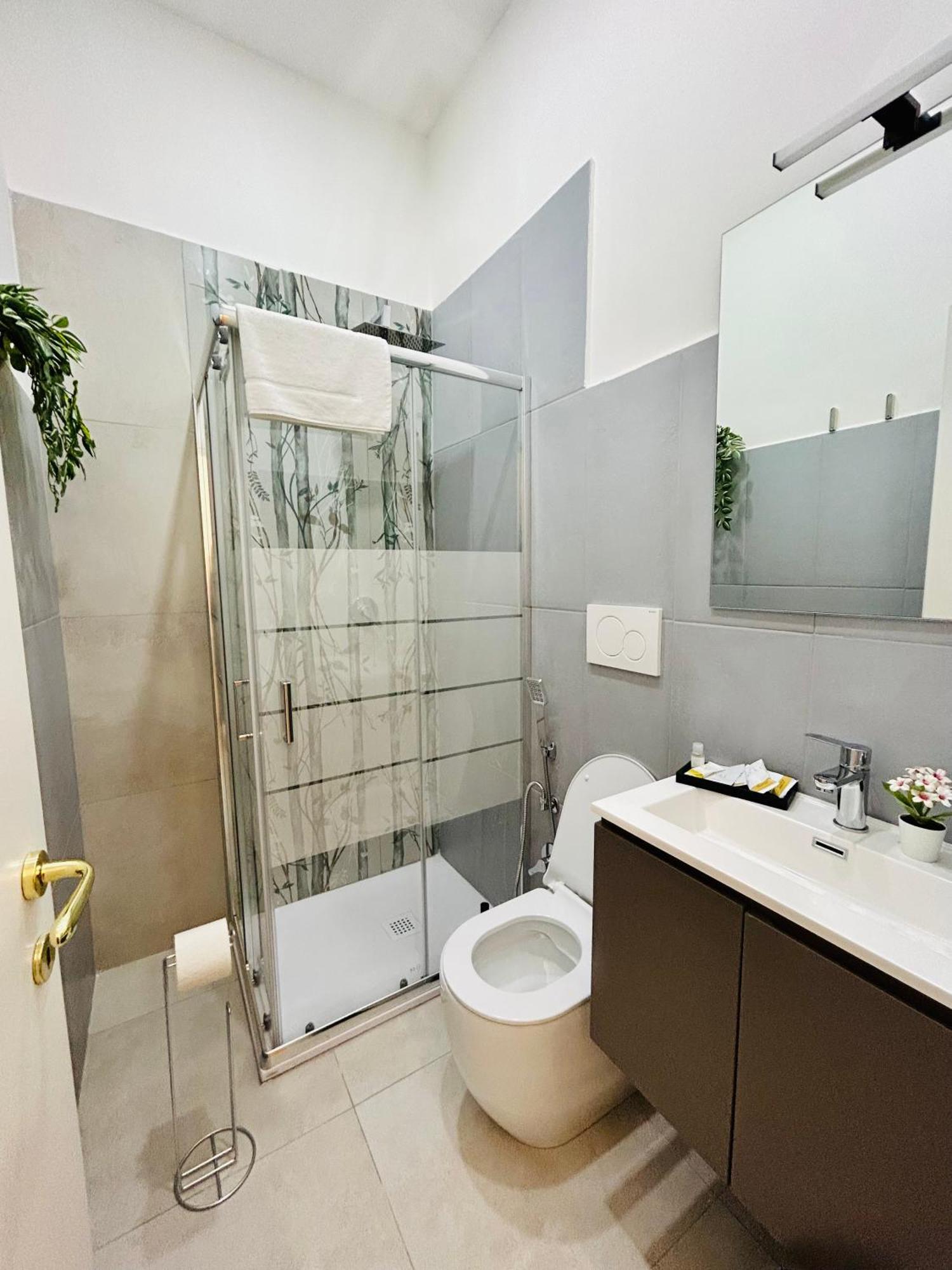 Domus Giolitti Hotel โรม ภายนอก รูปภาพ